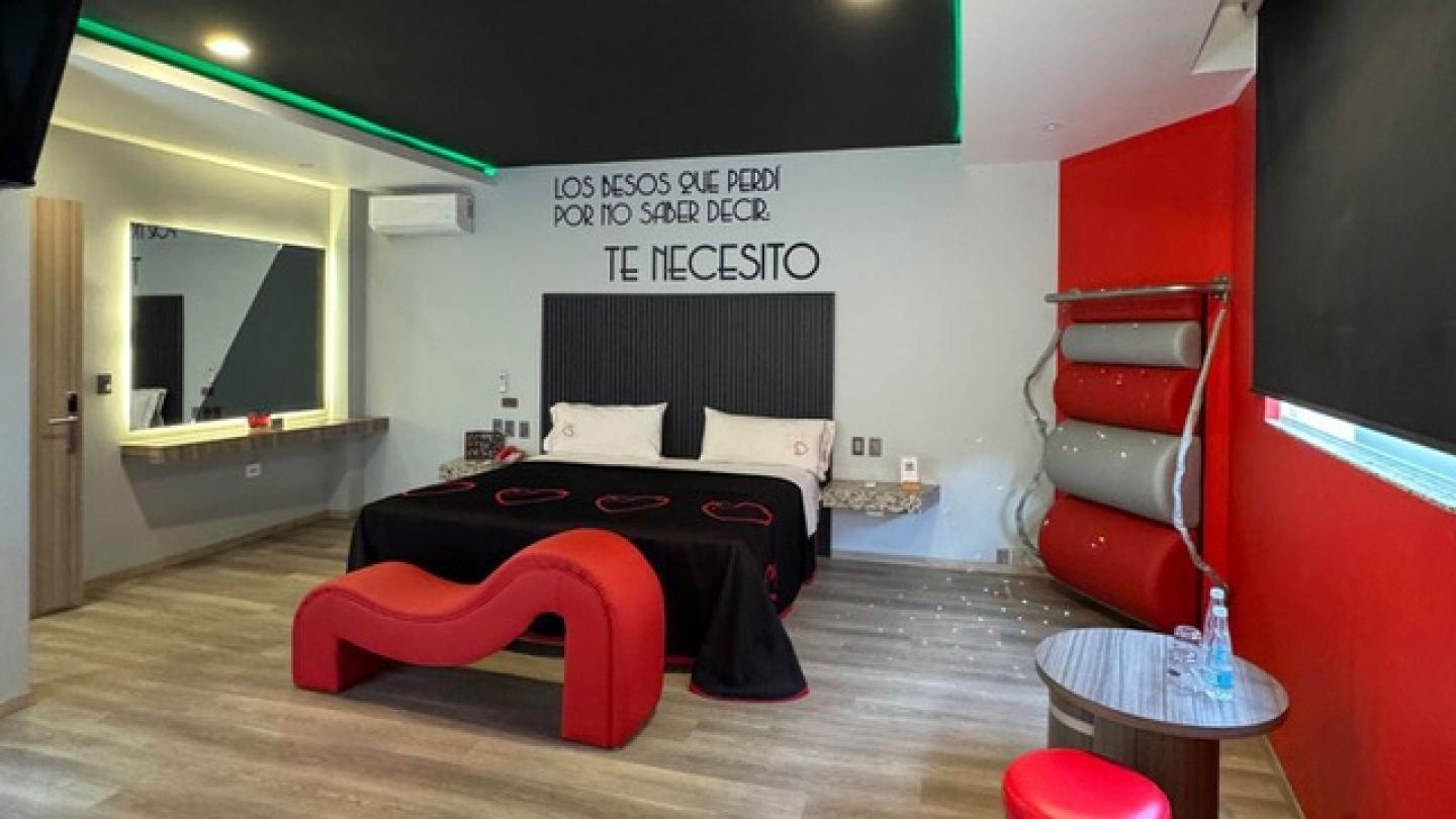 Una habitación moderna de motel